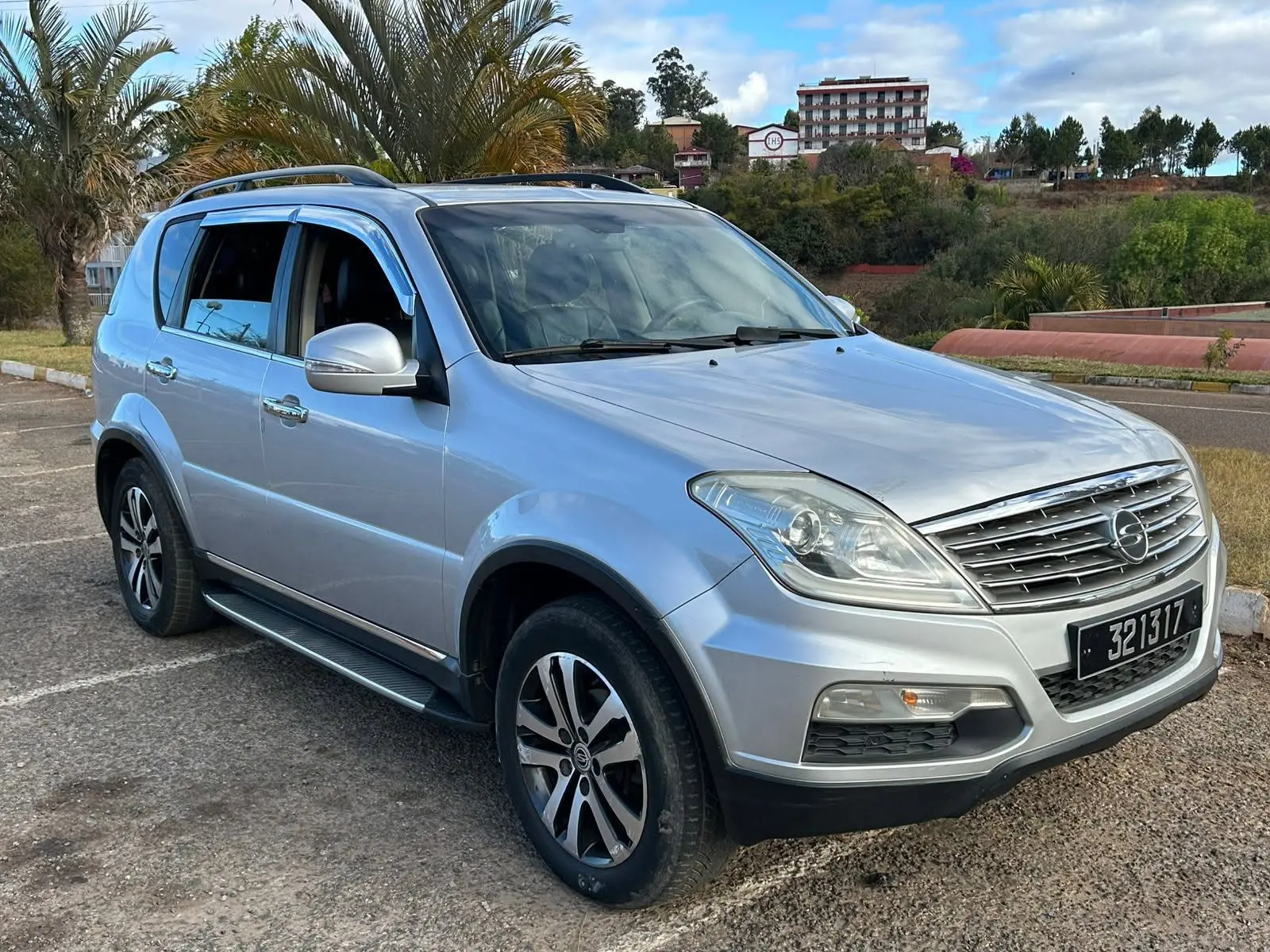 Rexton W