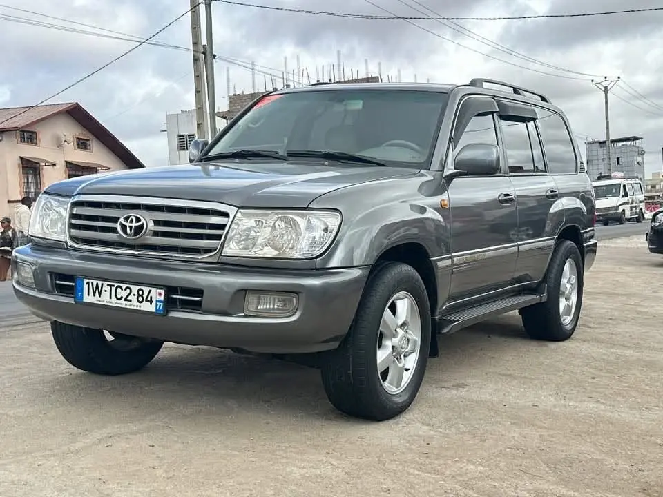 TOYOTA LAND CRUISER HDJ 100 VX